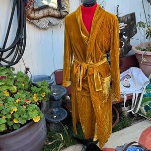Astr Estelle golden yellow velvet long jacket